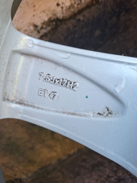 Джанти 17 с нови зимни гуми