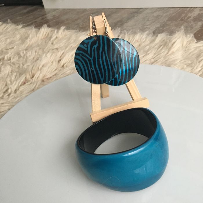 Разпродажба на бижута