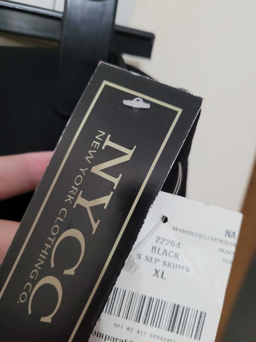 Fusta conica, cu detalii dragute la poale, marimea XL,  noua