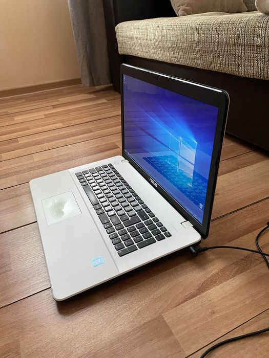 Продается ноутбук ASUS F751S