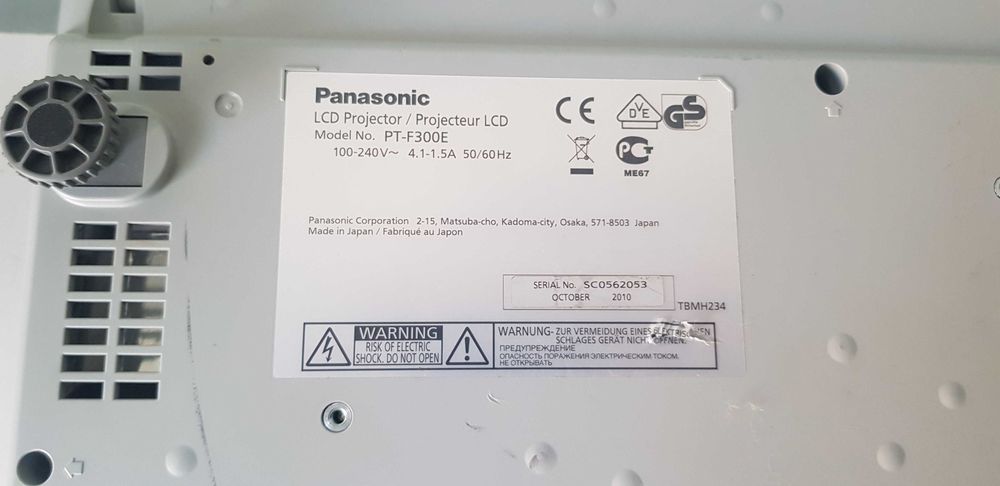 Panasonic PT F 300 E videoproiector 1080p LCD Projector Japan