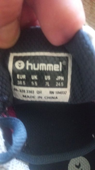 Adidași hummel,pentru handbal