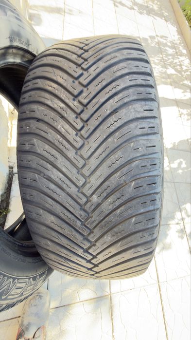 Всесезонни гуми Maxxis