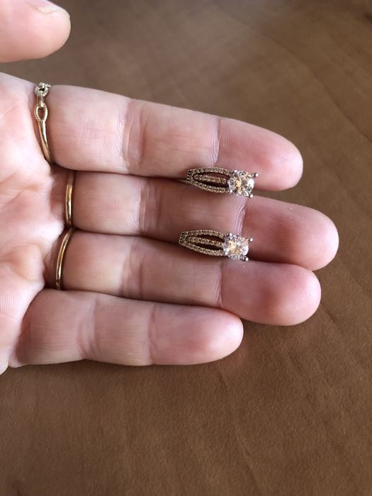 Vand cercei argint cu pietre