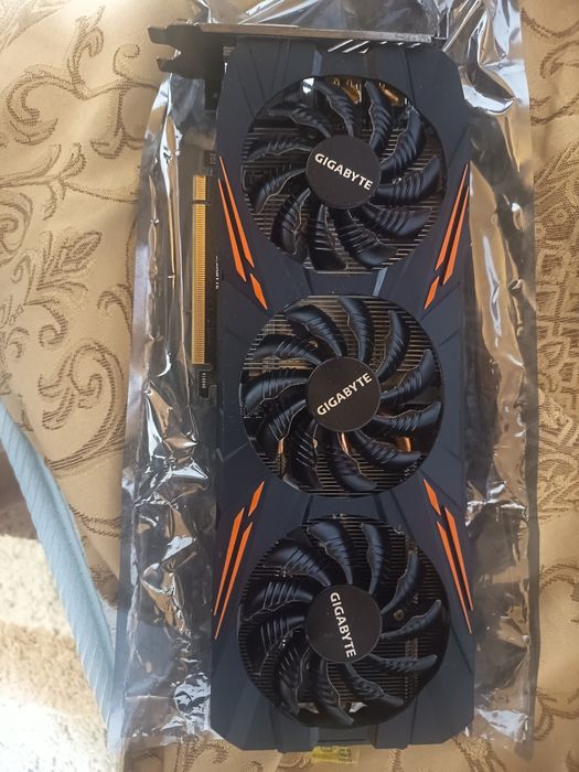 De vanzare Gigabyte Gtx 1080 8Gb