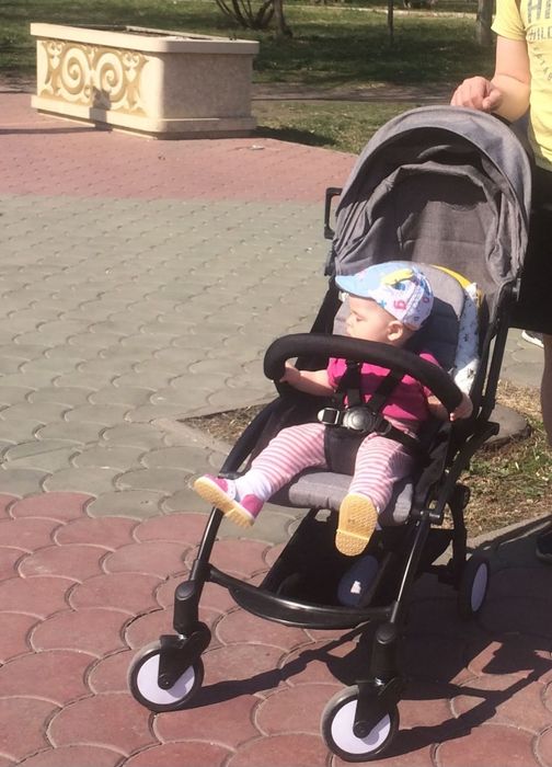 Коляска детская  серая