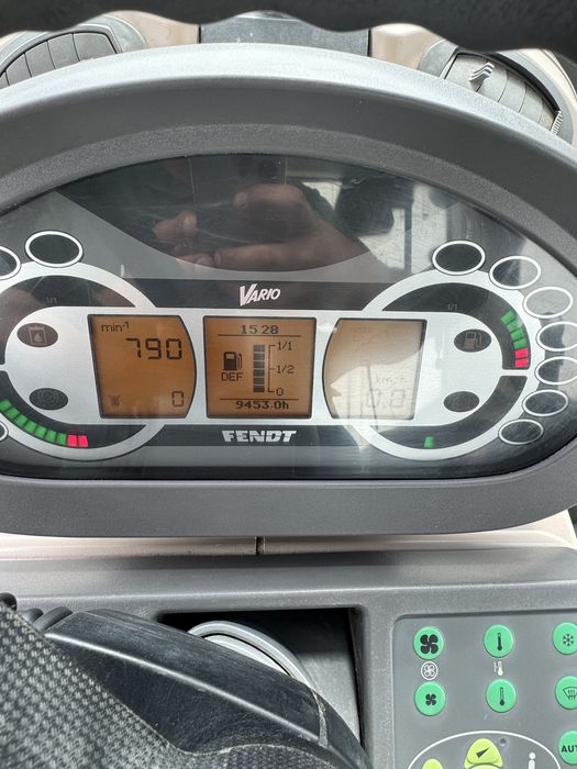 Tractor Fendt 933 Vario Power 2014