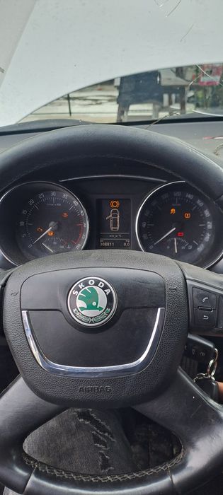 Volan cu comenzi skoda superb 2 volanu se vinde fara airbag