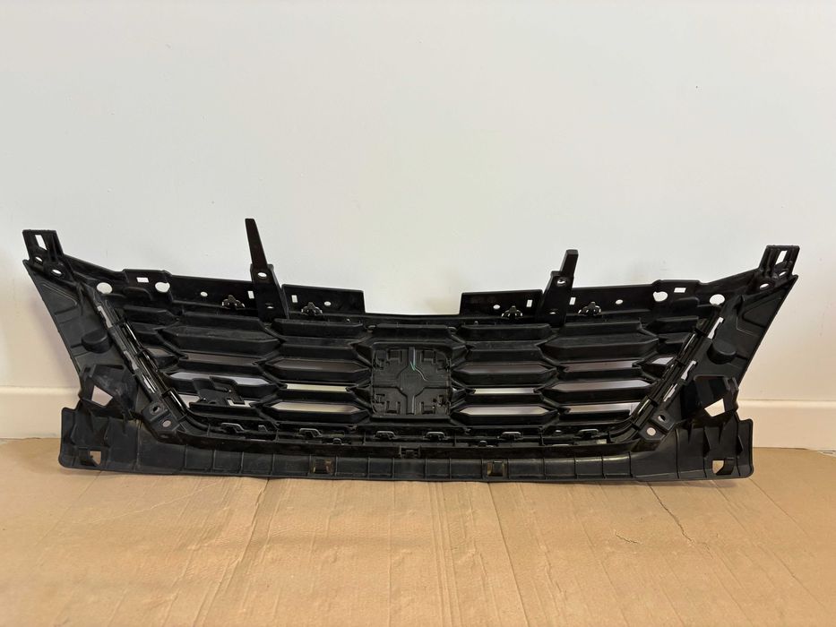 Grila radiator Seat Leon FR facelift dupa 2016 cod 5F0853654J