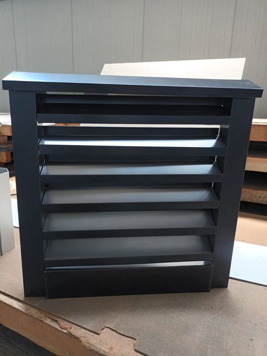 Vând panouri de gard