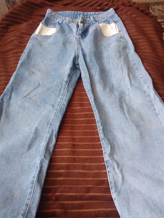 Продам джинсы на подростка майкудук