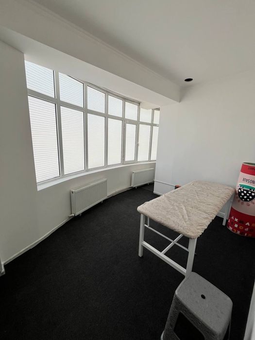 Massaj sentr sotiladi hamma narsalari bilan. Массажный центр продажа