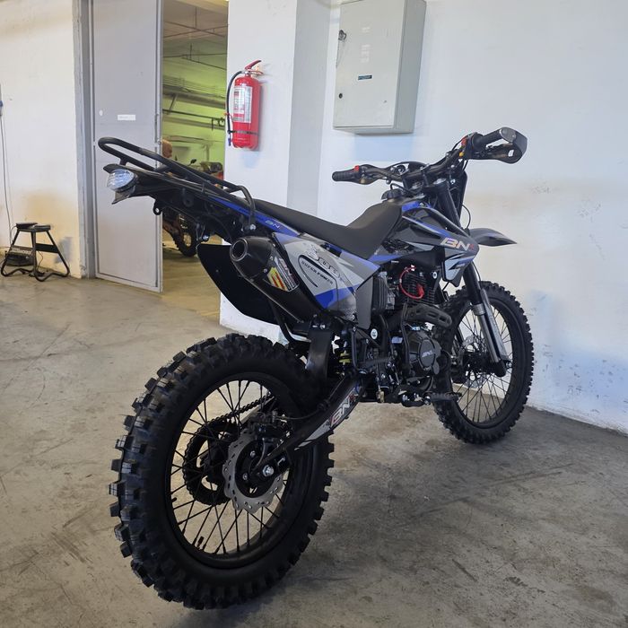 Cross Motocross BNK CB 300cc 4 Timpi Manual 5 trepte E-Start Kickstart Nou adus din Germania