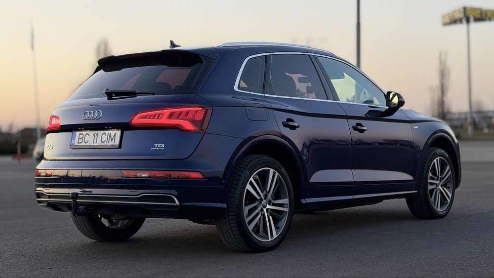 Audi Q5 Quattro S line 2.0 TDI 190 CP / Matrix / Distronic / CarPlay
