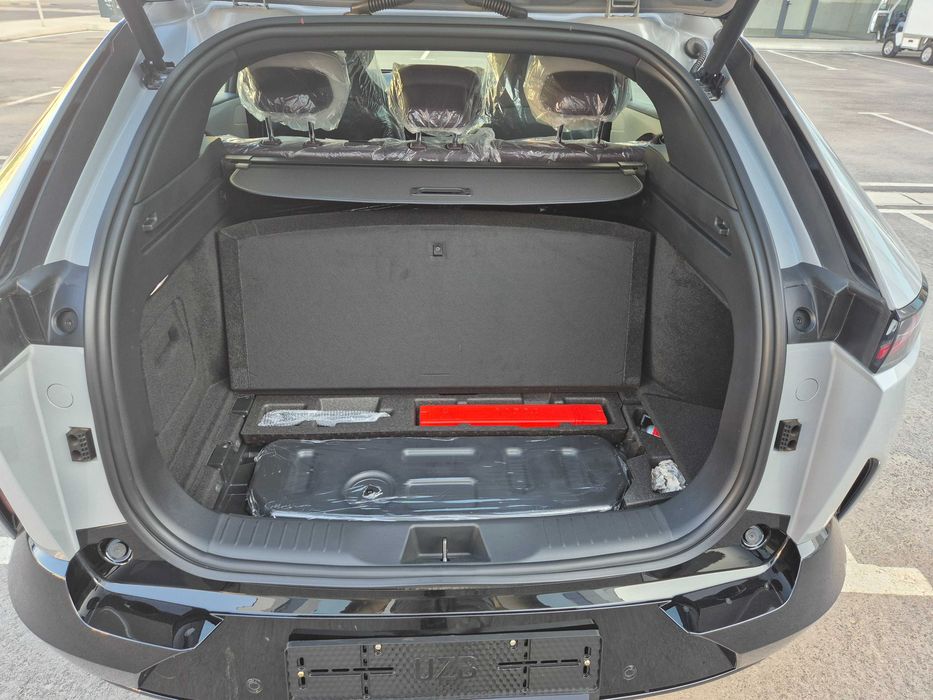 Mazda EZ-60 2025 Hybrid  200 Max Мазда
