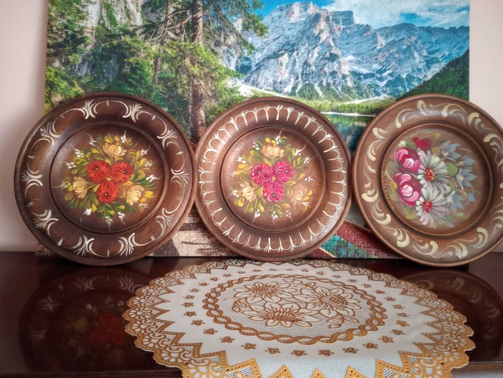 Ръчно рисувани дървени чинии гр. Харманли • OLX.bg