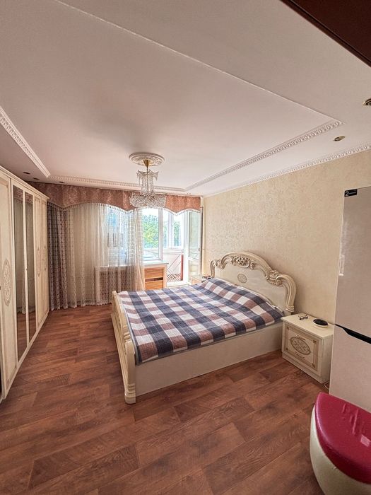 Продаётся 5 комнатная квартира