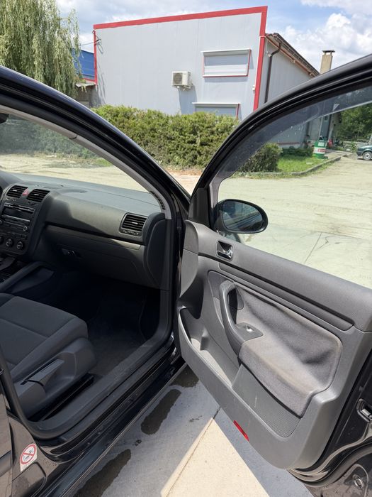Volkswagen Golf V 1.9TDI 105 DSG