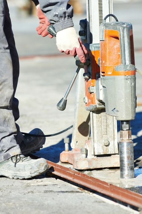 Алмазное бурение отверстий