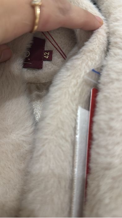 Купите теплое пальто 44 р. м-ка