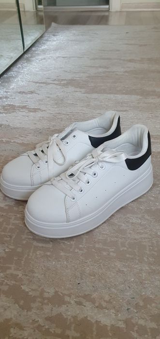 Adidași damă cu platformă