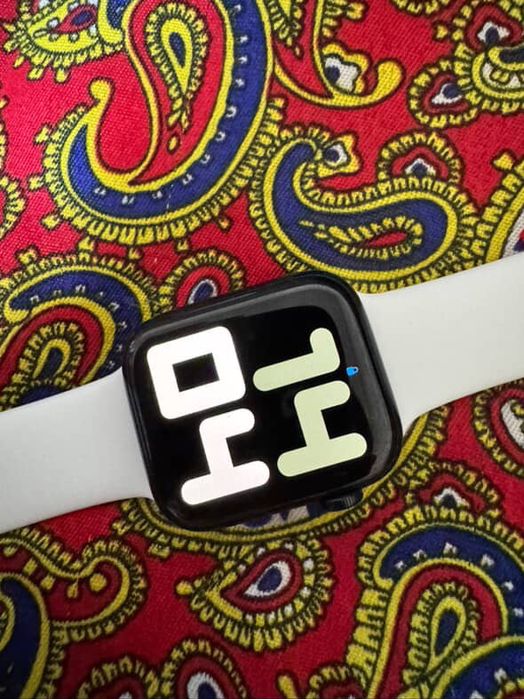 смарт-часы Apple Watch