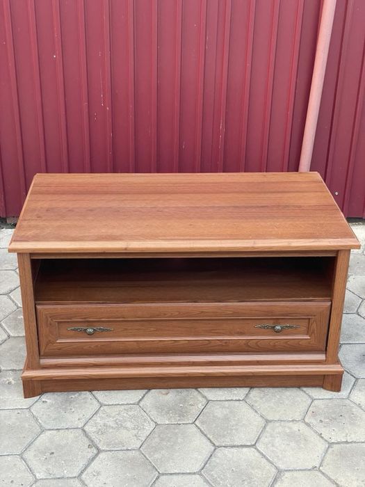 Тумба под телевизор