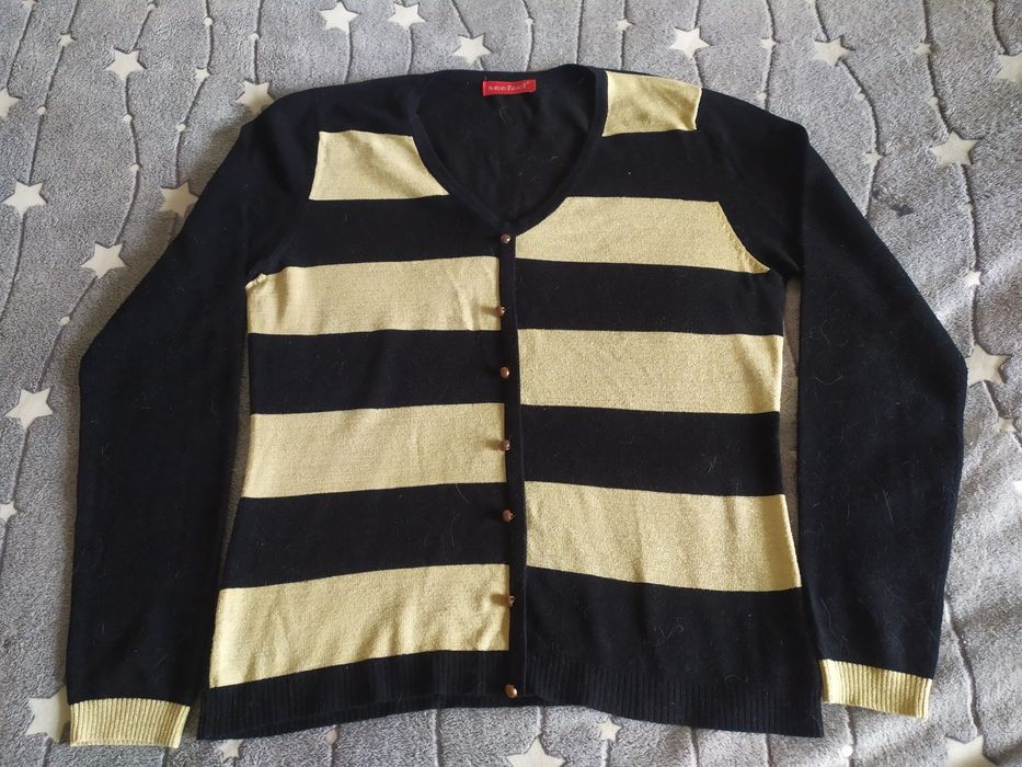 Продам бомбер женский и кофты оверсайз