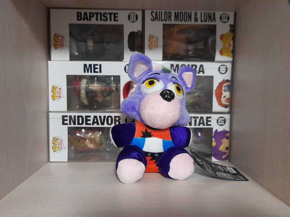 Jucarie Plus Joc Five Nights at Freddy's - Roxanne Wolf