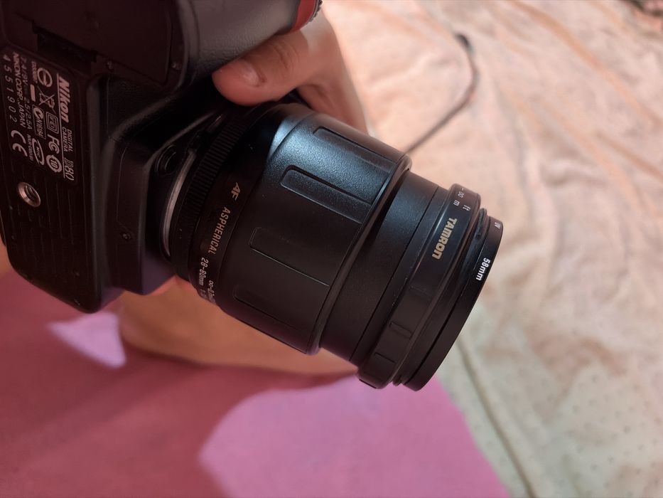 Скрочно продам Камеру Nikon D80