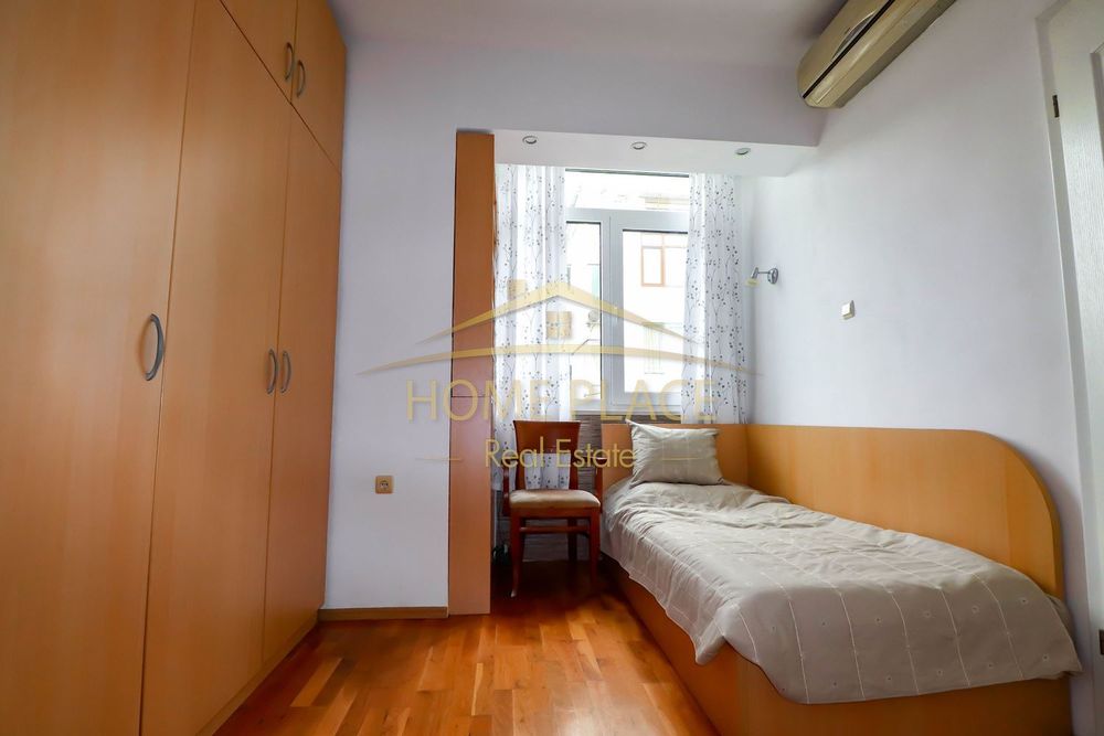 Дава се под наем Тристаен апартамент в Варна, Център - 80 кв.м за 612 € - Снимка #6