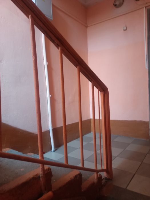 Продам 2 ком.квартиру!