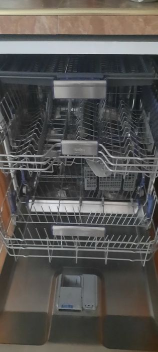 Седомиялна за 12 комплекта Беко