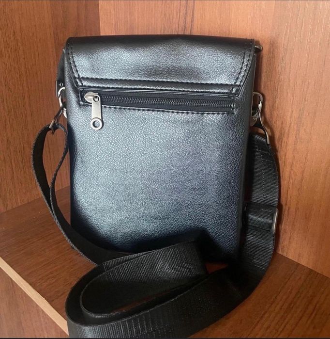 Продам мужскую сумку