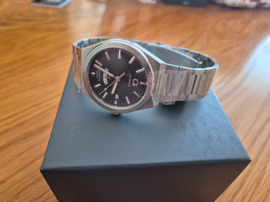 Часовник Q Timex Continental GMT