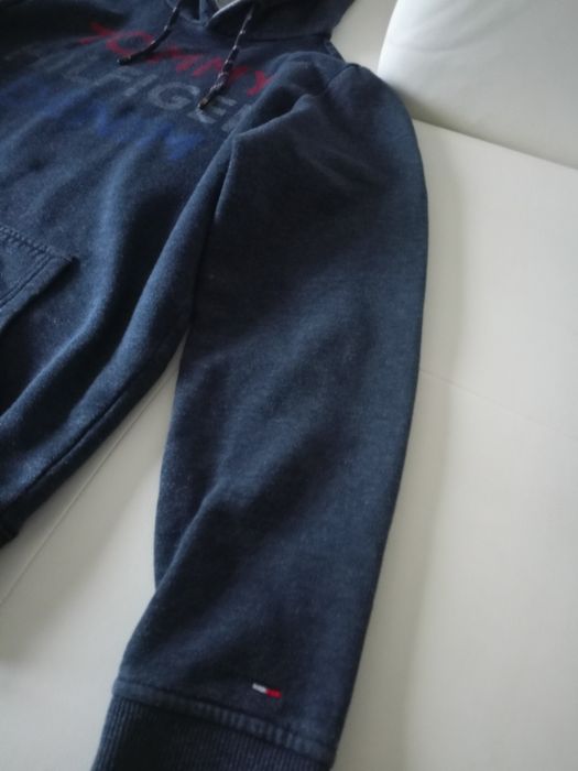 Vând hanorac Tommy Hilfiger, produs de calitate superioara mărimea S.