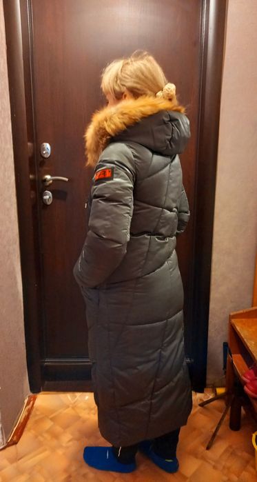 Продам пуховик 8000тенге