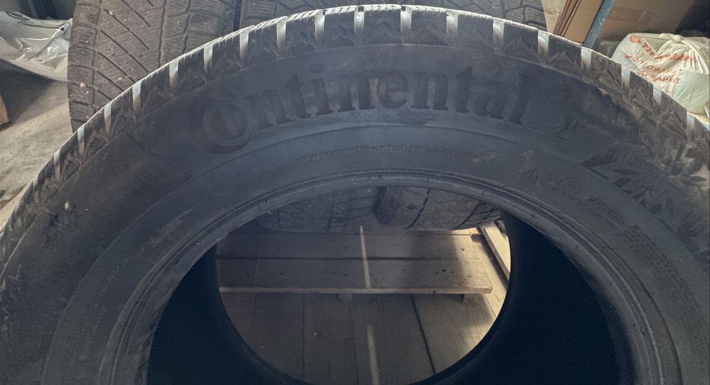 Продаются зимние шины Continental