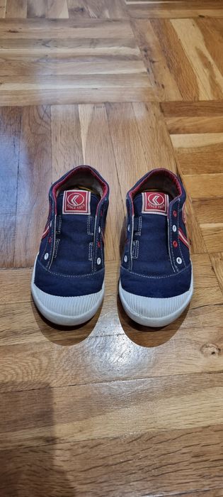 Geox детски обувки.