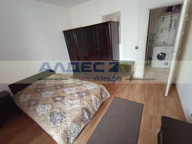 Дава се под наем Тристаен апартамент в София, Младост 3 - 110 кв.м за 841.5 € - Снимка #3