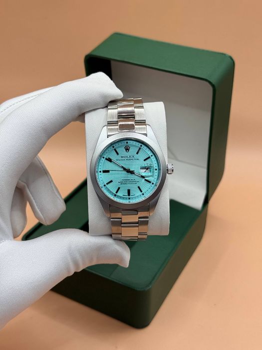 Часы Rolex.
