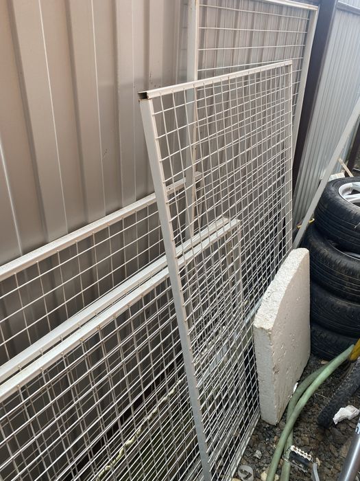 Gard ornamental metalic alb