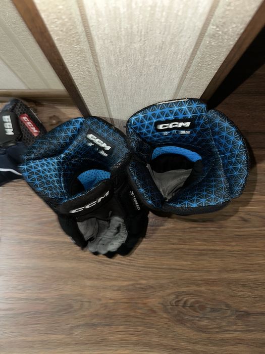 Хоккейные краги/перчатки CCM JETSPEED FT8
