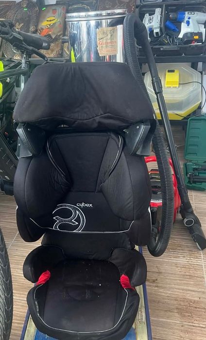 Scaun de masina in stare perfecta