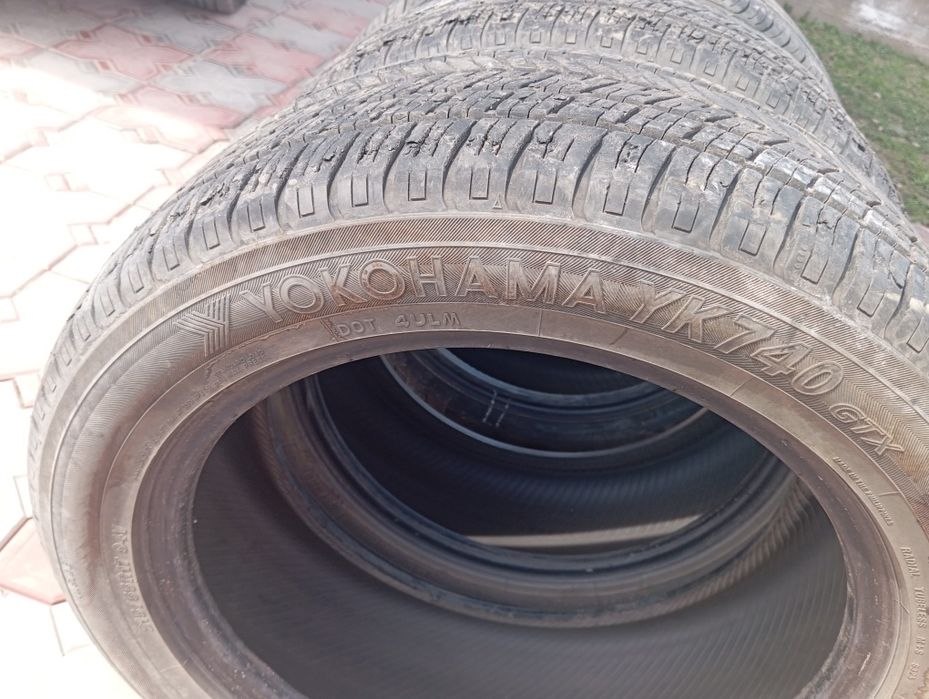 Летние шины б/у 3 штуки.