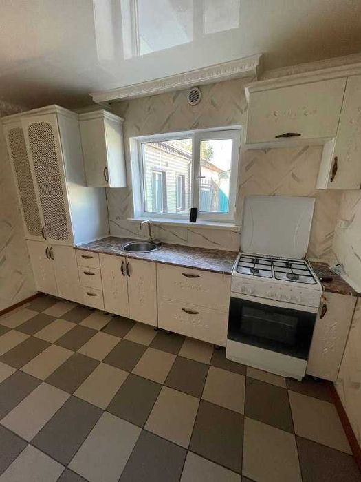 Продам дом 11 микрорайон.