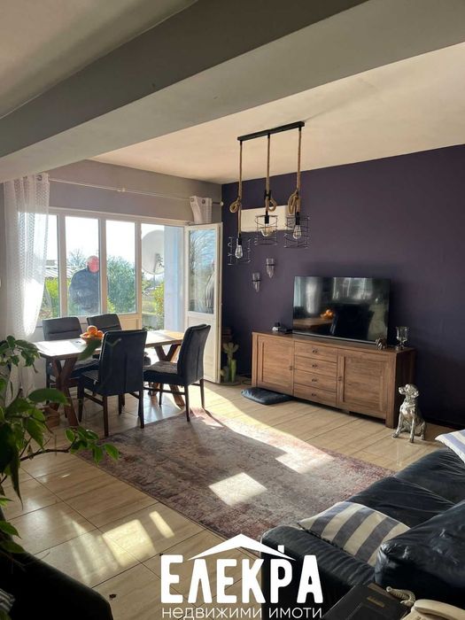 Продава се Къща в Варна, Център - 136 кв.м за 1030 €/кв.м - Снимка #1