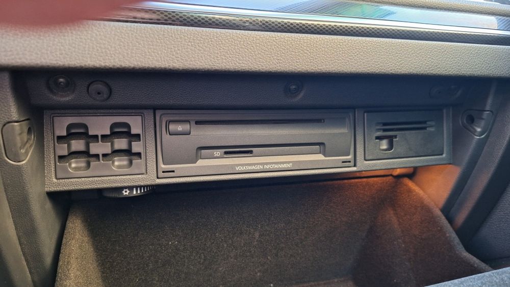 VW Golf 7 1.6TDI 105кс на части