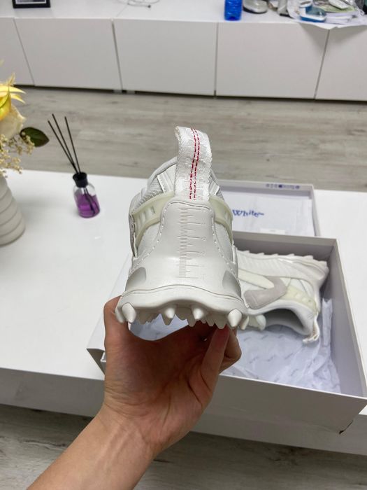 OFF-WHITE  Odsy1000 white