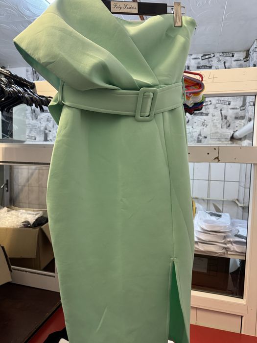 Rochie din neopren midi cu curea